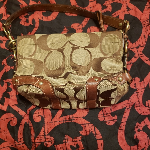 Coach purse - Picture 1 of 5